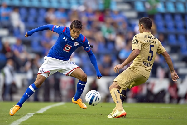 Fuentes tapó el camino de las piezas claves de La Máquina.