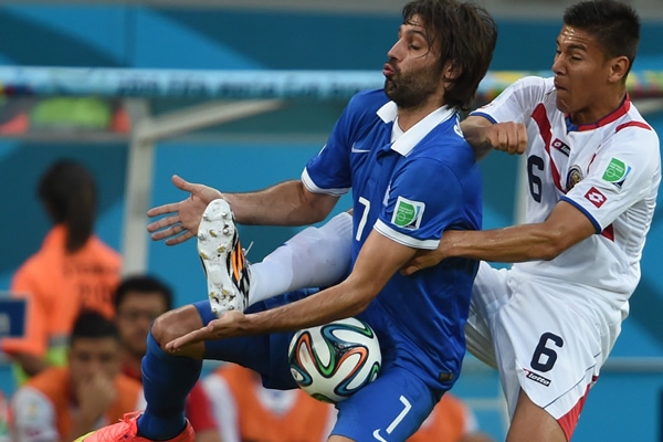 Fuerte pelota que golpeó a Samaras.