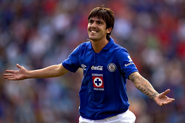 Con gol de Formica, el Cruz Azul aseguró la cima del Clausura 2014.