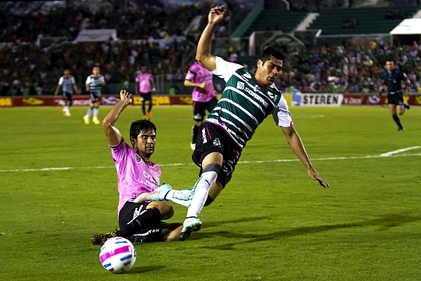 Horacio Cervantes y Javier Orozco protagonizaron un duelo férreo.