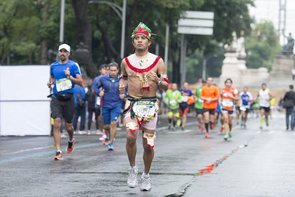 Hubo cualquier cantidad de disfraces durante toda la competencia.