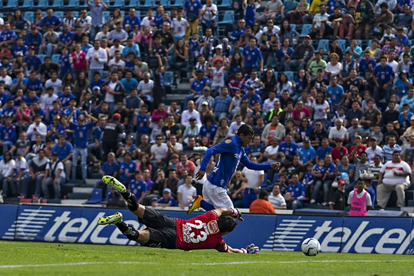 Ibarra derribó a Rojas para que se decretara la pena máxima a favor del local.