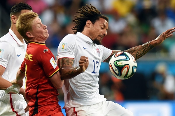 Intenso partido por el último lugar a los Cuartos de Final.