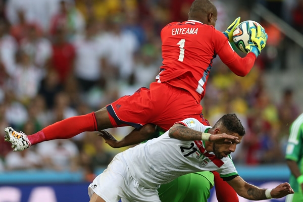 Irán logró poner a prueba al portero nigeriano.