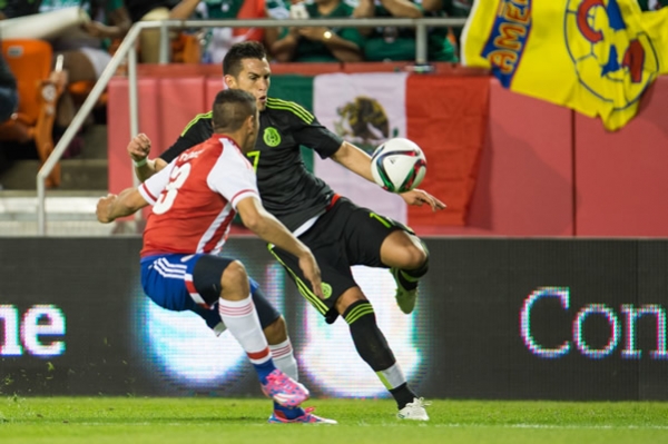 Jorge Torres Nilo, buscó aumentar el marcador.