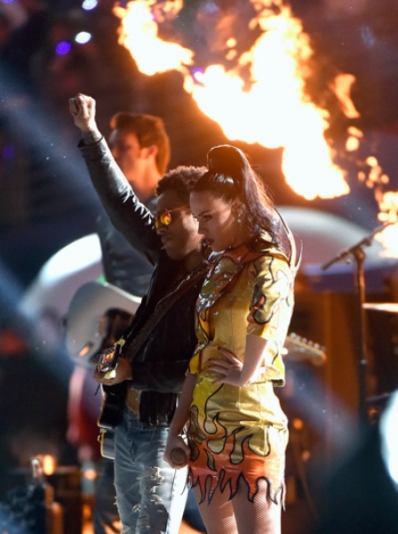 Kravitz y Perry brillaron en el escenario.