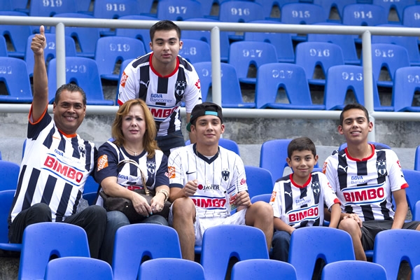 La afición de Rayados, lista para ver a su equipo.