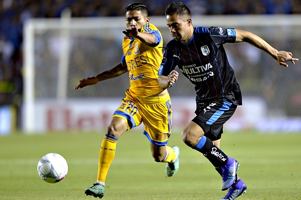 La batalla comenzó con gran intensidad.