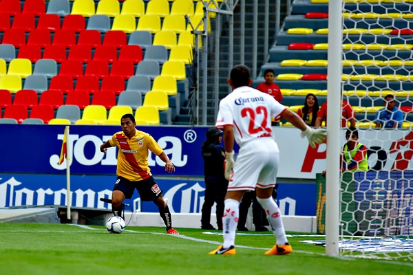La clave de la anotación, el Chicharo Lozano estaba adelantado.