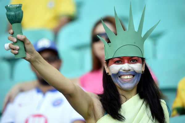 La Estatua de la Libertad apareció en Salvador.