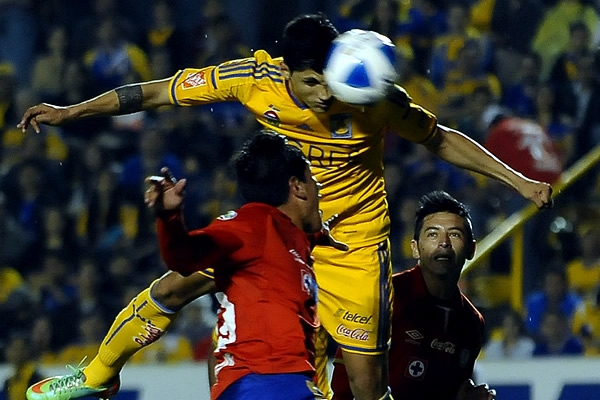 La indeleble del jugador del partido, Alan Pulido.