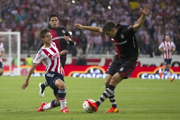 La intensidad estuvo presente en toda la cancha.