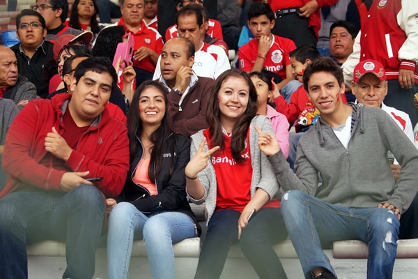 La joven afición apoyó.