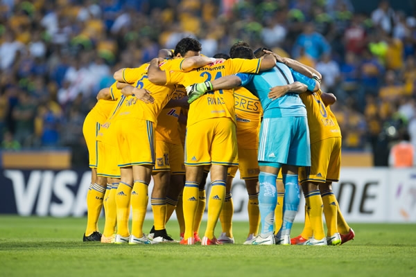 La reunión previa al duelo.