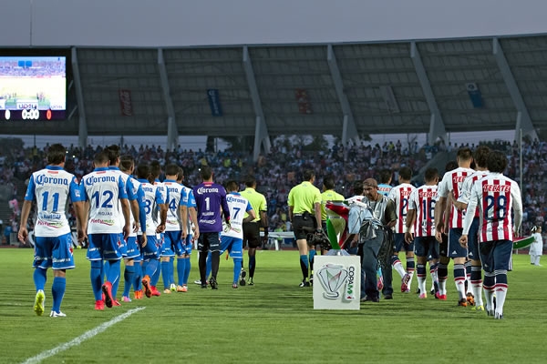 La salida al terreno de juego.