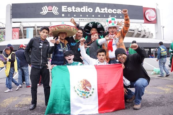 La Tricolor, alegrando el apoyo de la afición.