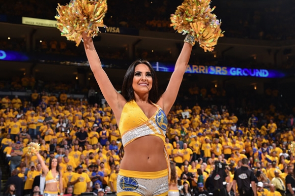 Las bellas musas de los Campeones de NBA.