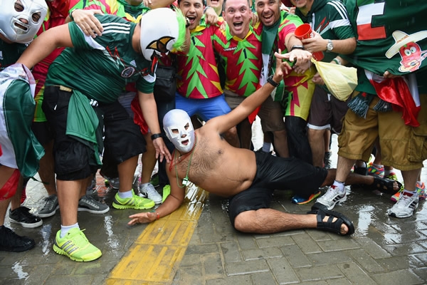 Las máscaras del Santo se hicieron presentes en Brasil.