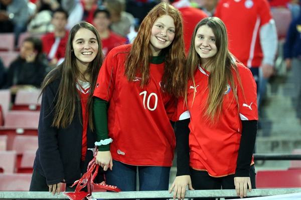 Las musas de Sudamérica no dejan de sorprender en los estadios de Chile.