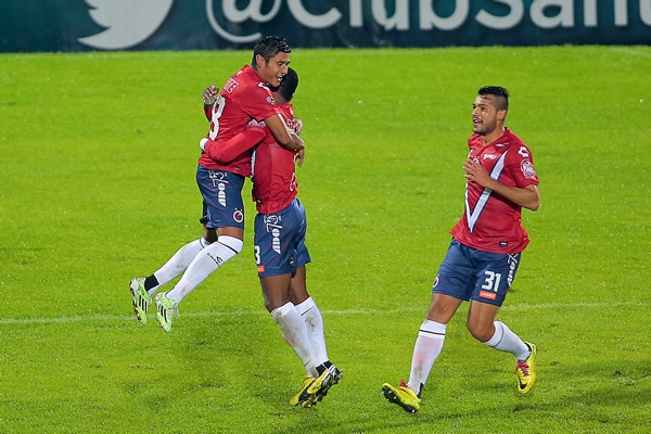 Leiton Jiménez se estrenó en el C2015 con doblete.