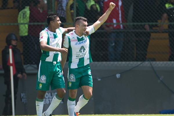 León se puso arriba al inicio.