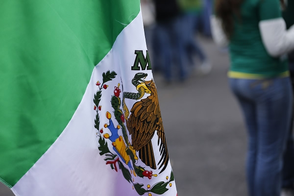 Lista para ondearse como testigo de la victoria Tricolor.