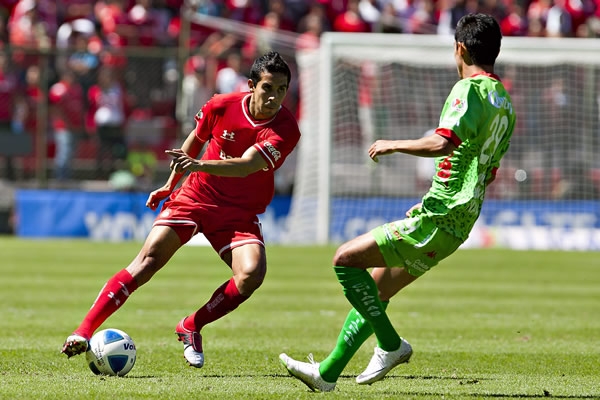 Los Diablos buscaron aumentar su ventaja.