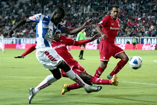 Los disparos son imprecisos, sigue el empate.