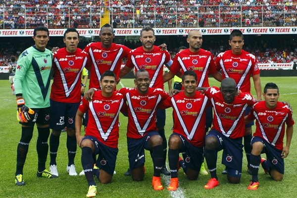 Los escualos no estaban dispuestos a ceder en casa.