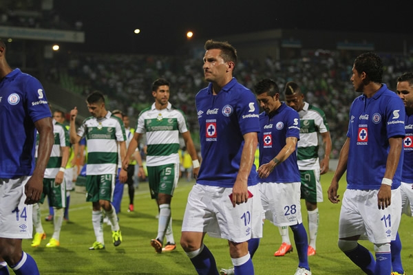 Los fantasmas volvieron a aparecer en La Laguna y La Máquina se fue con la derrota a cuestas.