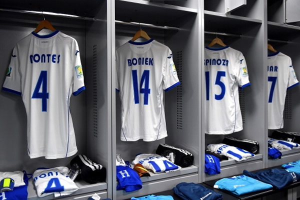 Los hondureños jugarán con su uniforme blanco.