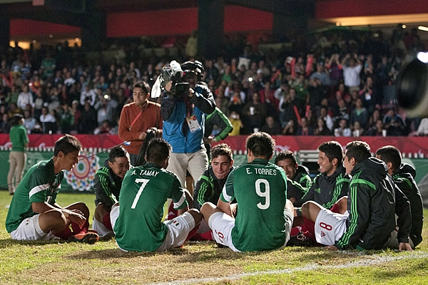 Los jugadores mexicanos celebraron de una manera muy peculiar.