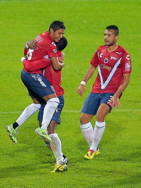 Los pupilos de Reinoso iniciaron con el pie derecho.