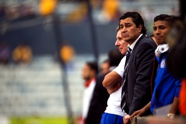 Luis Fernando Tena, el maquinista del invicto.