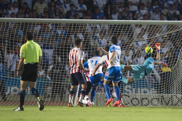 Luis Gabriel Rey puso el 2-0.