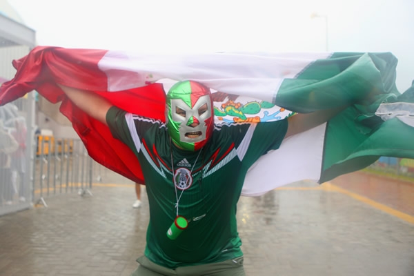 Al son del mariachi el Estadio Arenas de Das Dunas se llenó.