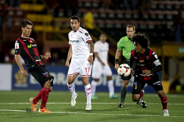 McDonald erró un penal en la segunda mitad.