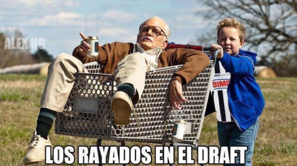 Memes del Mercado de Piernas 2015. (Twitter)