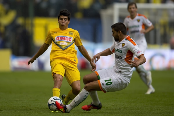 Mendoza tuvo que cederle su lugar a Molina.