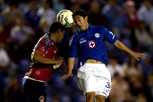 Al minuto 84 Jesús Albeto Lara descontó de froma exquisita.
