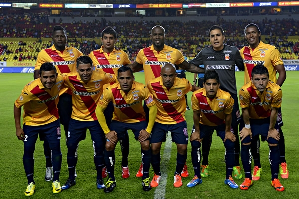 Morelia sale con Baloy, Zárate y Zamorano.