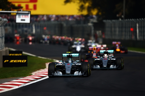 Nico Rosberg estuvo peleando los puestos altos.