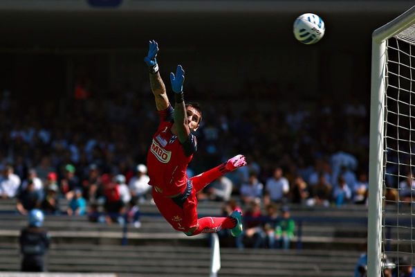 Orozco voló pero nunca iba a llegar al disparo de Cabrera.