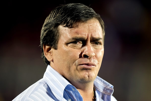 Óscar Ramírez tendrá una complicada tarea si quiere revertir el marcador.