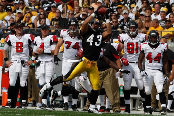 Otra intercepción ante Atlanta.