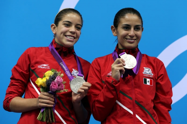 Paola Espinosa y Alejandra Orozco ganaron la Plata en sincronizados 10m.