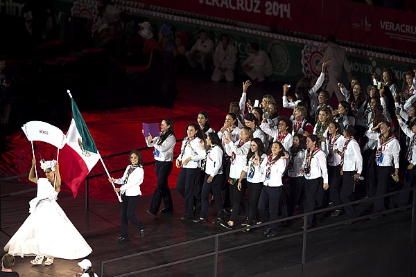 Paola Longoria encabezó a la delegación mexicana.