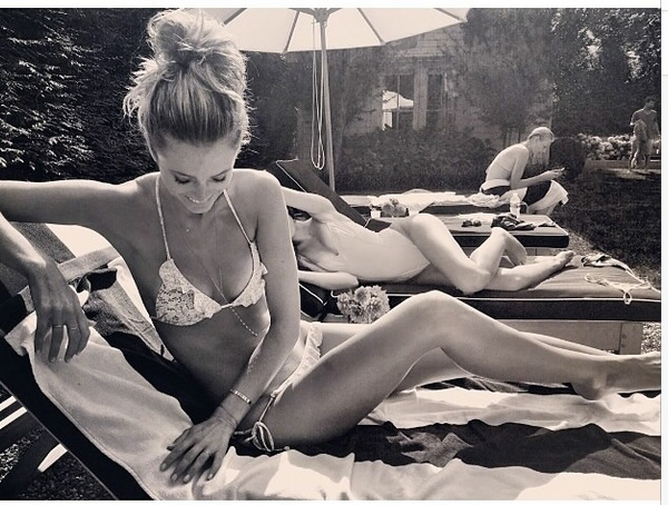 Para el Fin: Kate Bock, una belleza de 'maple'.