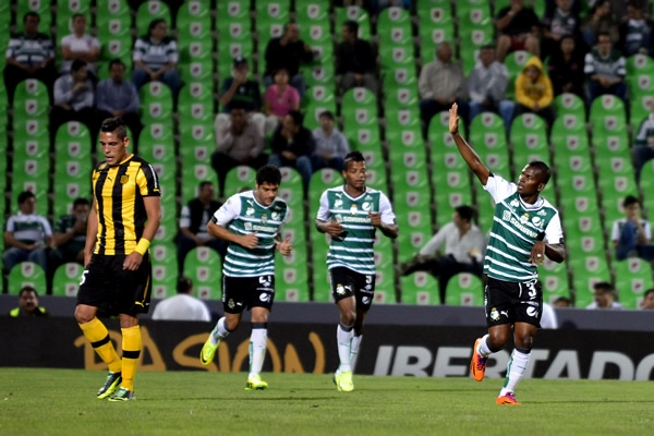 Pero Quintero rompe el ritmo y empata el partido.