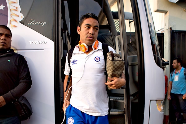 Pese a su ausencia del Tri, Fabián pasa por un momento con los Cementeros.